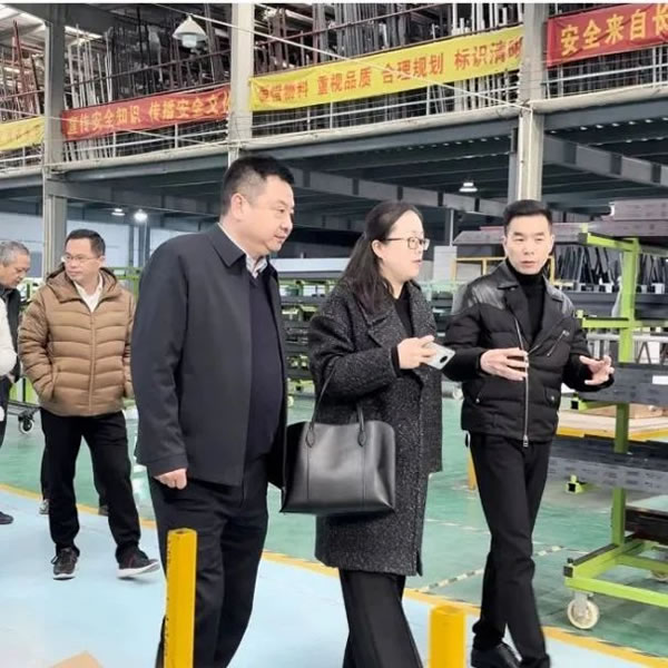 欧福莱门窗 | 中国建筑材料流通协会专家组考察欧福莱指导工作！